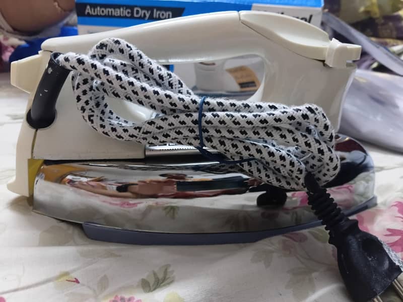 automatic iron 2