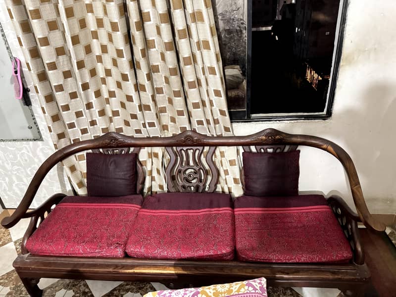 2 Sofa Sets 2 Tables 2