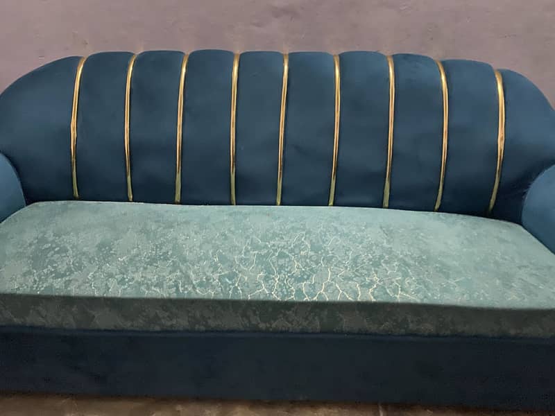 New Sofa Set (10/10) 1