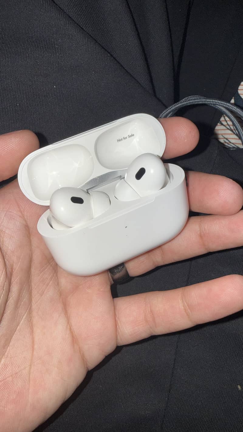 Apple AirPod pro 2 testing unit 0