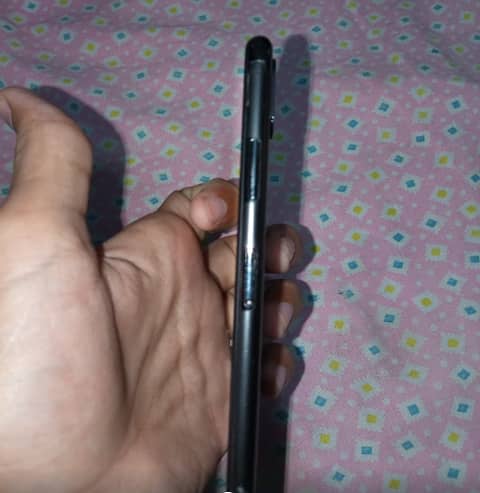 Apple iPhone X 3