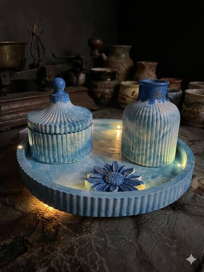 Tray set with vase and jewelery box