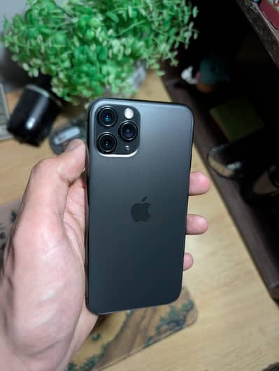 Iphone 11 pro PTA APPROVED