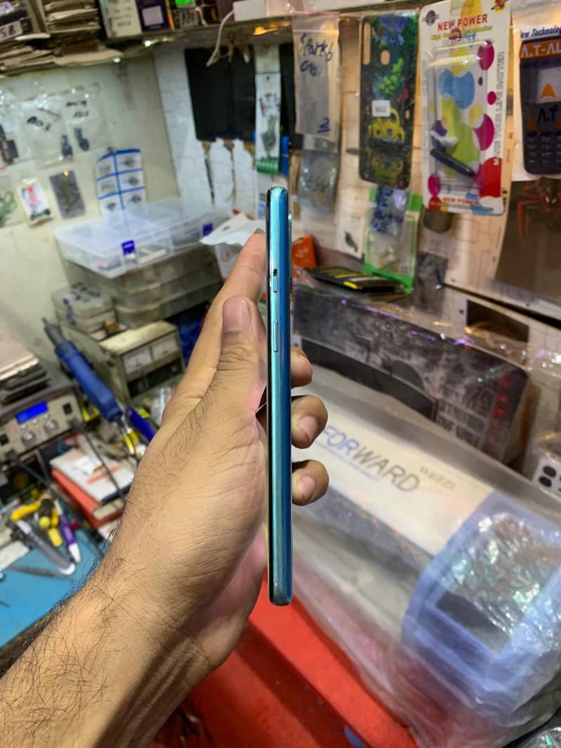 one plus 8t 12/256 official patch single Sim 2