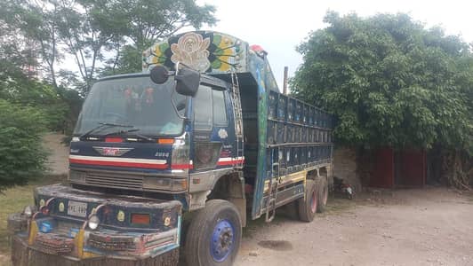 Hino 7D Truck