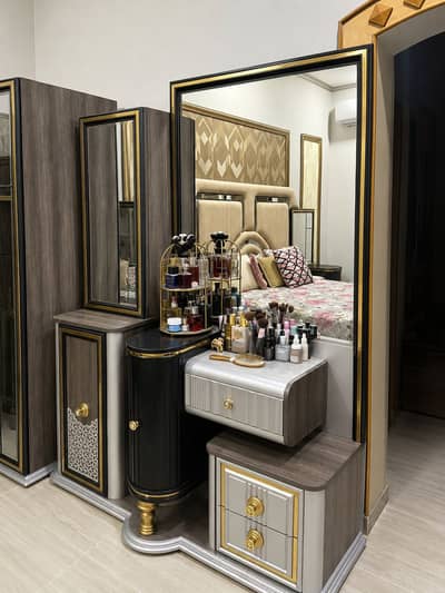 Luxury Bedroom Furniture Set for Sale – Without Mattress