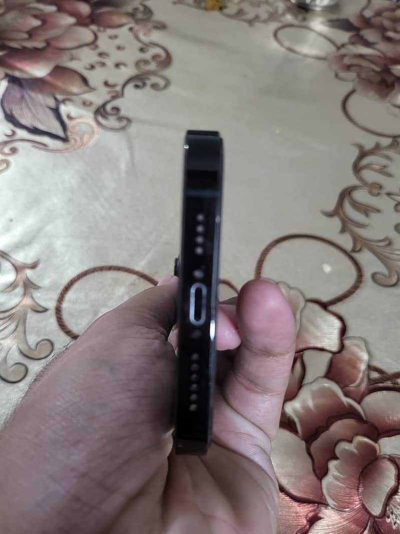 Iphone 14 pro max 3