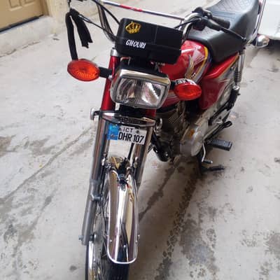 Honda CG 125cc urgent for sale ( model 2010 ) WhatsApp,,03288088260