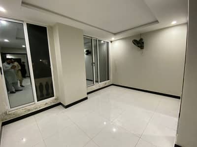 1 bed non furnished apartment available for rent in gulberg green islamabad