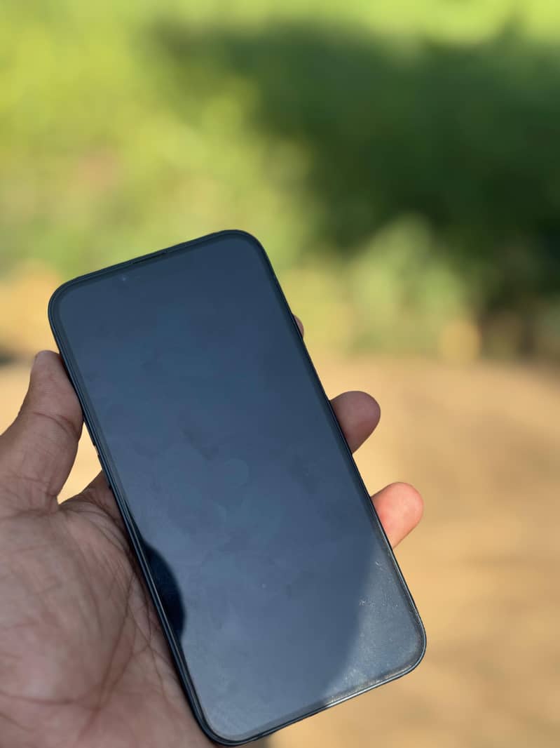 iPhone 13 1