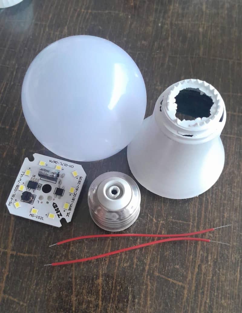 LED bulbs 7