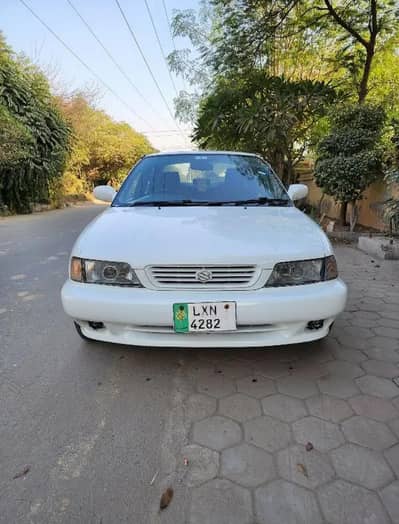 suzuki baleno 2000 in lush condition