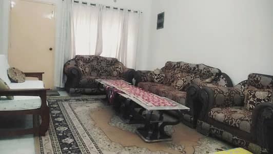 3 ,1 sofa sett brown  with glass table