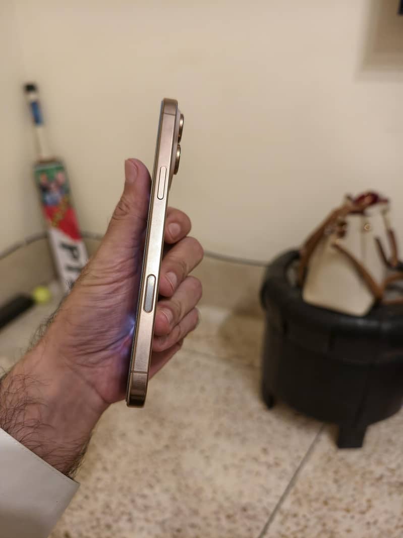 Iphone 16 pro max 1
