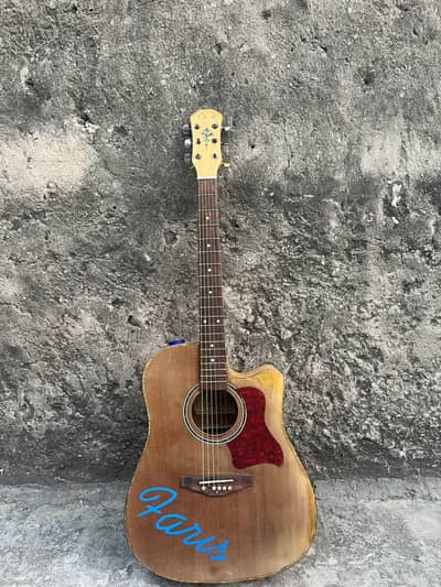Jumbo guitar