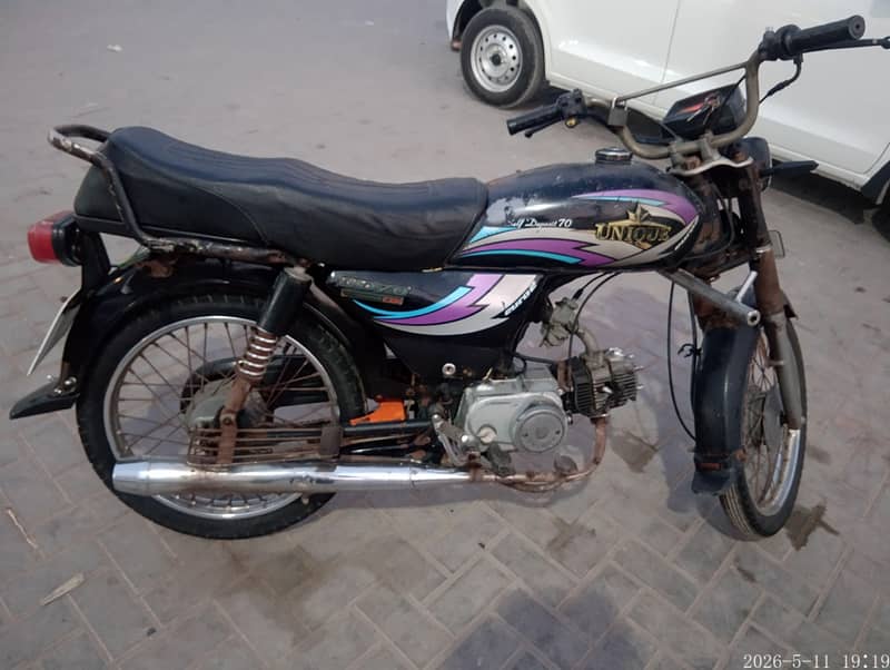 unique CD 70 2013 model 0