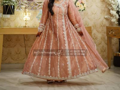 bridal dress with jewellery