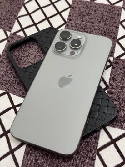 15 pro max jv 256 GB