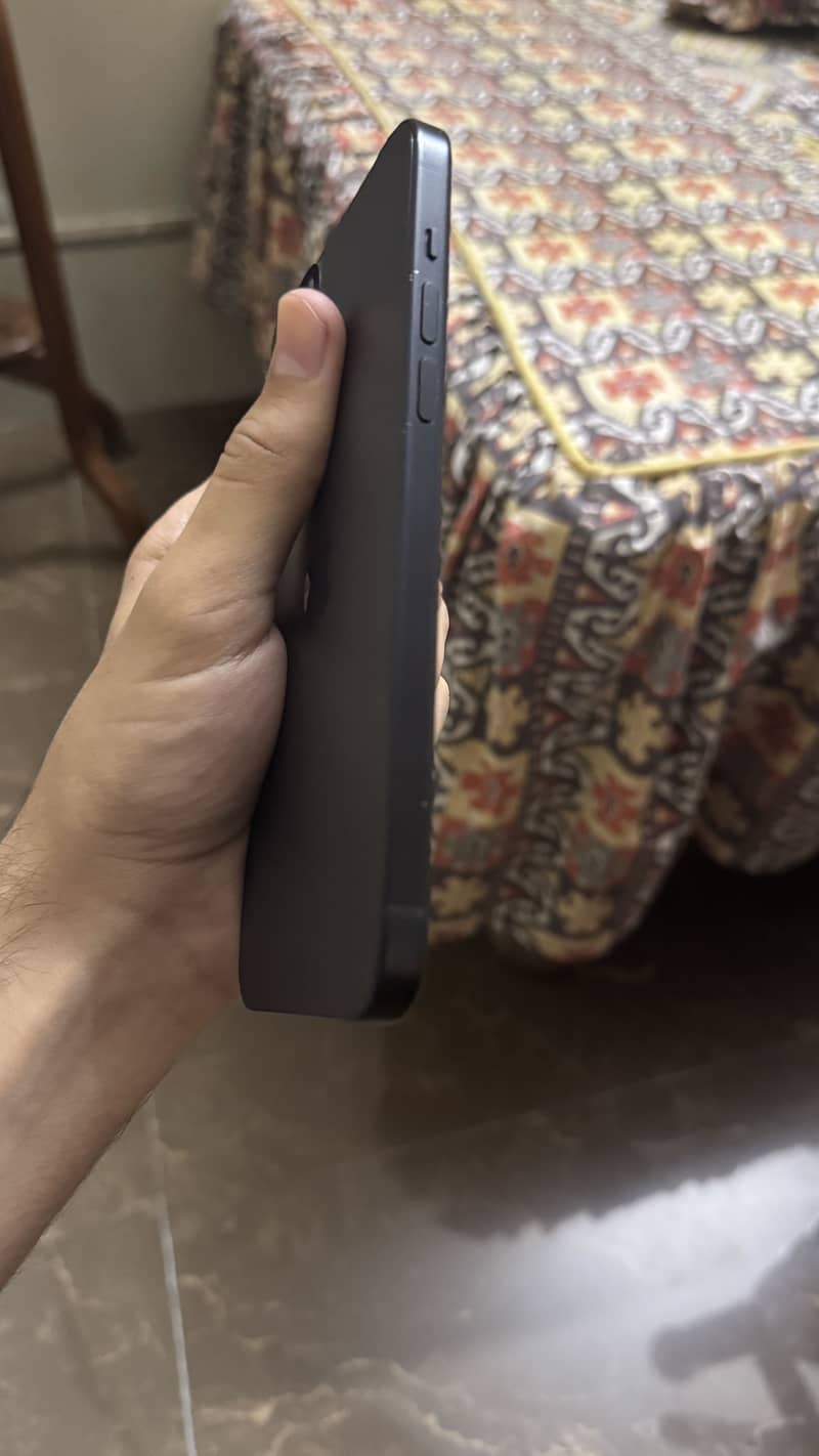 Iphone 15 plus Jv 4