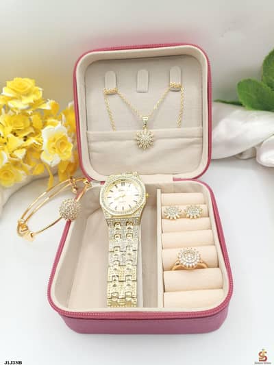 Fancy Beautifull 6Pcs Gift Box For Her ‍