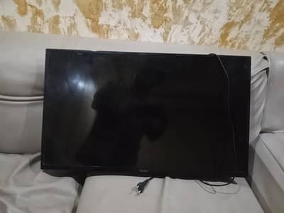 Haier LED 32" panel broken