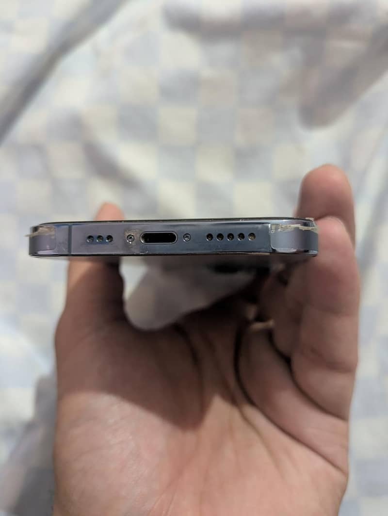 Apple iPhone 13 Pro 3