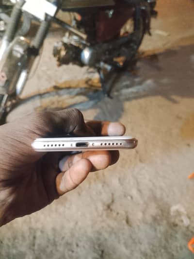 I phone 8