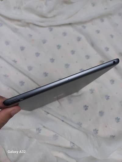 Apple ipad 7 generation 32 gb best for study or gaming