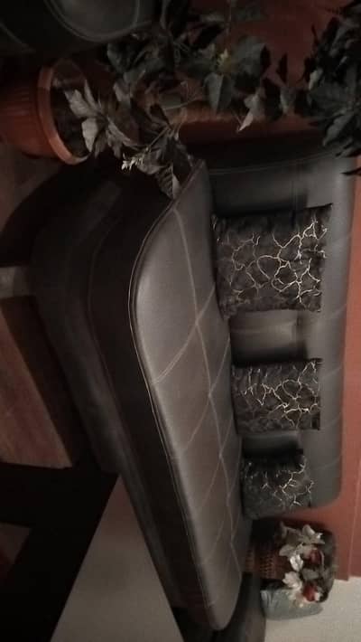 Black leather sofa set - 5 seater