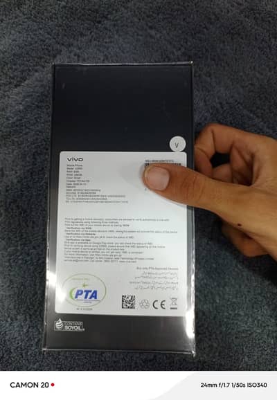 Vivo v70FE 8/256 official pta approved box pack non active silver col