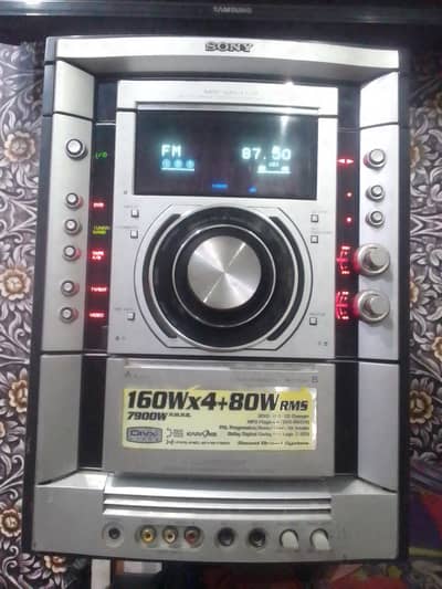 sony 111d amp powerful 160 watt per chnel. 03006954393 watup