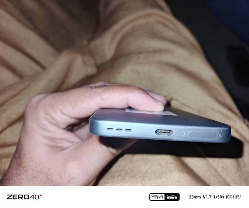 Mobile 4