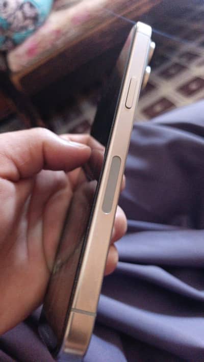 Iphone 15 pro max Jv