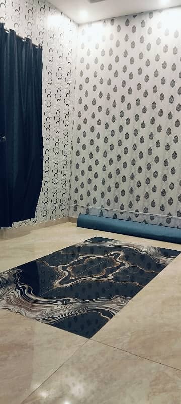 Prime Location 8 Marla Portion In Gulberg 3 Is Available For Rent