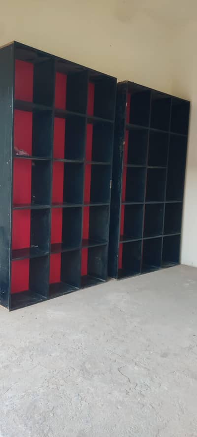 2 shelves racks . Outstanding Quality