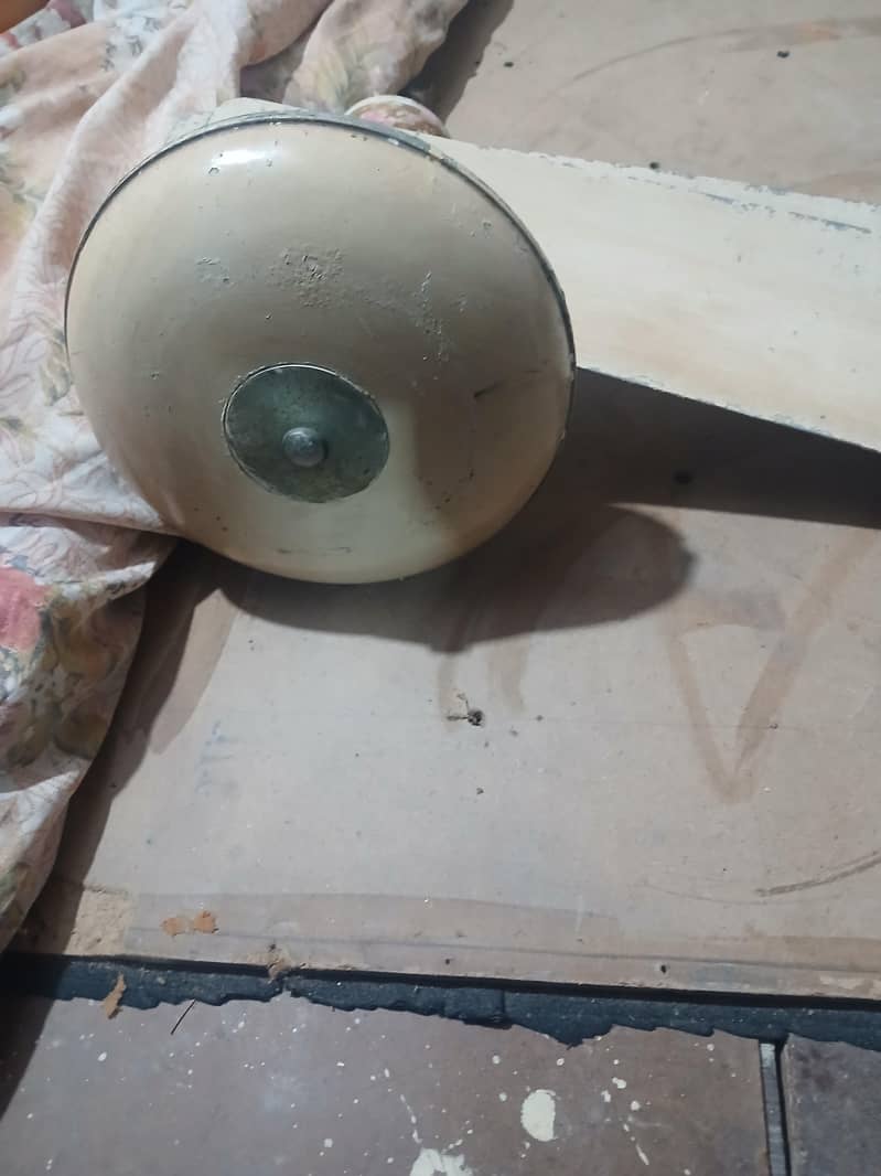 ceiling fan 0