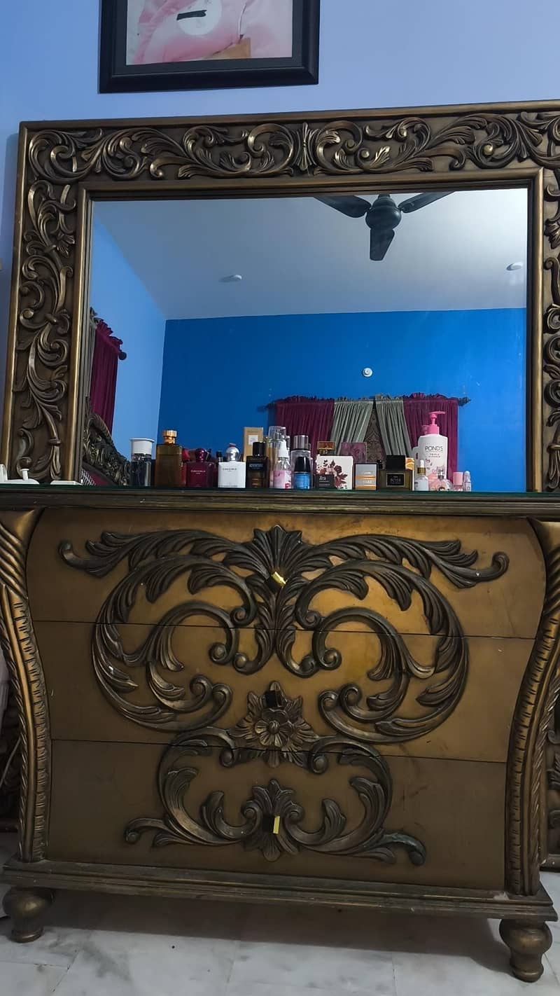 King Bed/Side Tables/dressing Table 2
