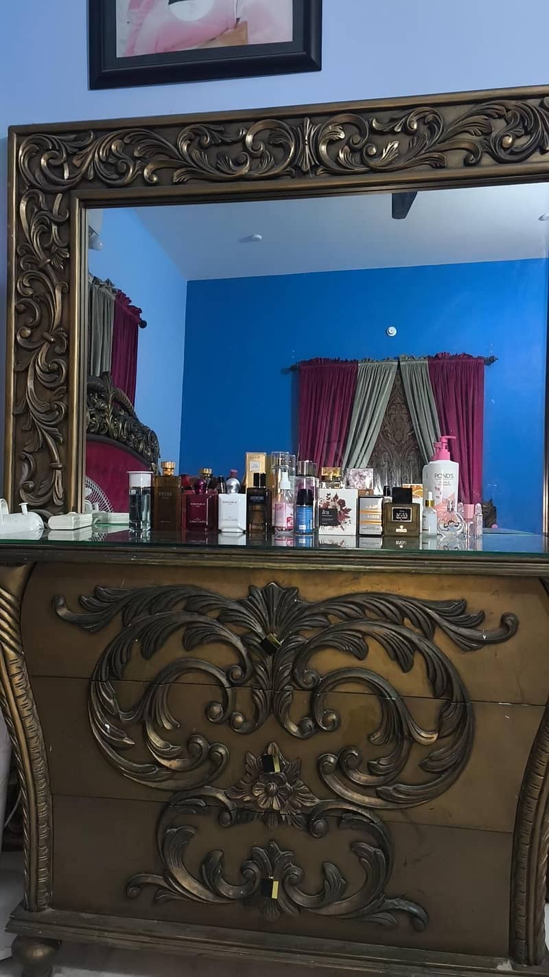 King Bed/Side Tables/dressing Table 3