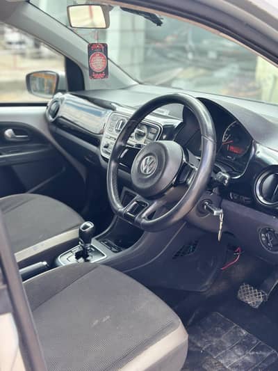 Volkswagen Up 2012/15