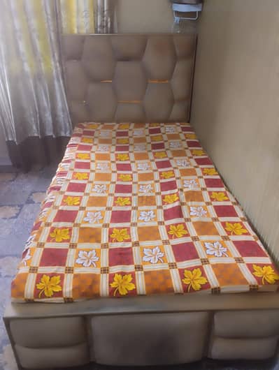 behtreen single bed