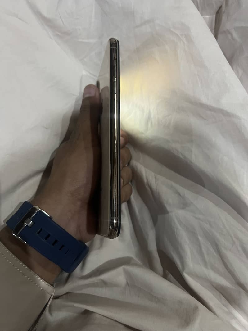 iPhone X Max 5