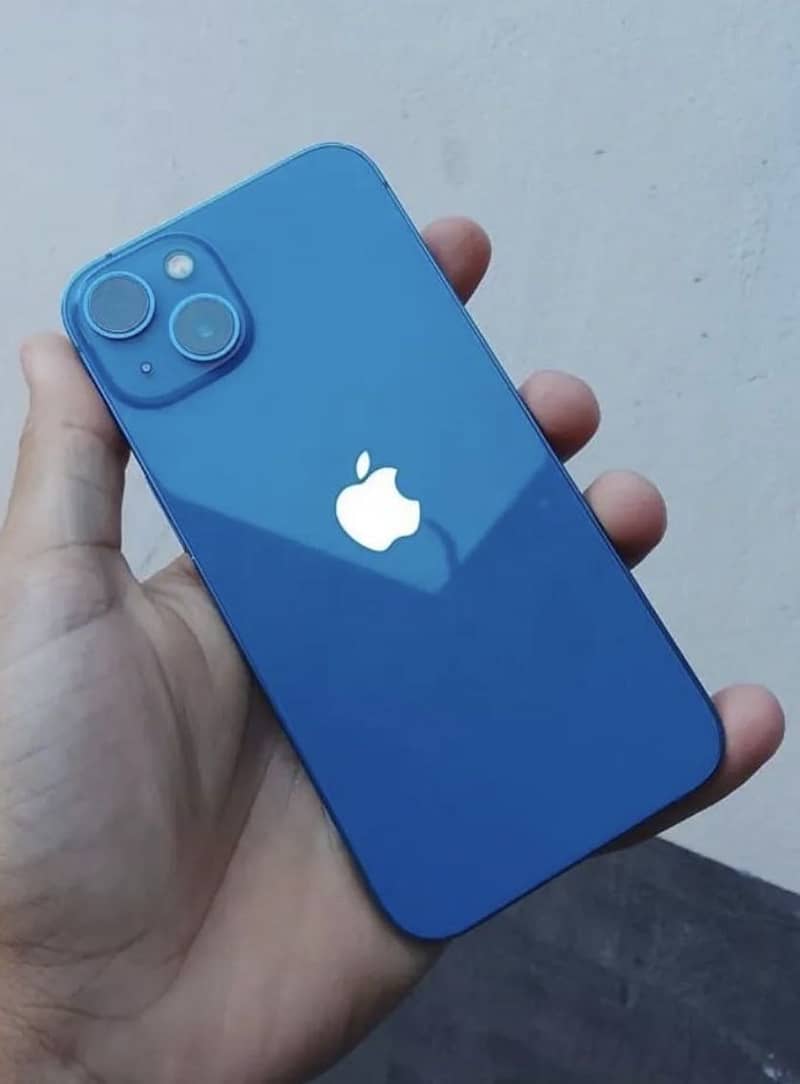 iPhone 13 0