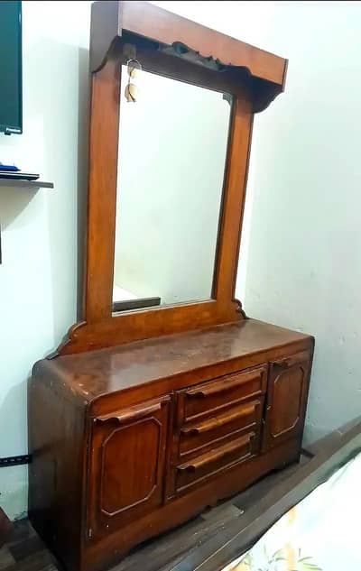 Wooden Dressing Table with Mirror – Solid & Elegant Design