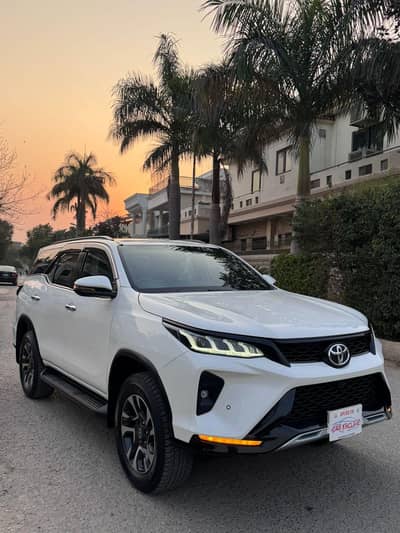 Toyota Fortuner Legender 2023