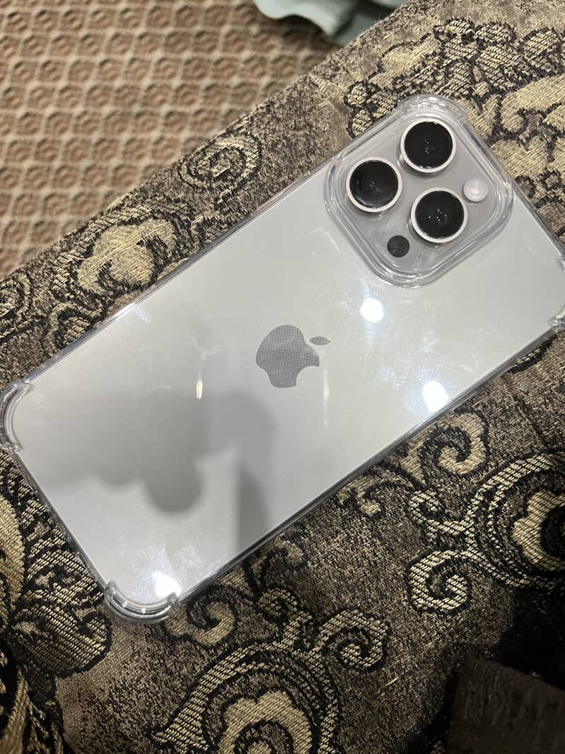 256gb iphone 16pro max 1