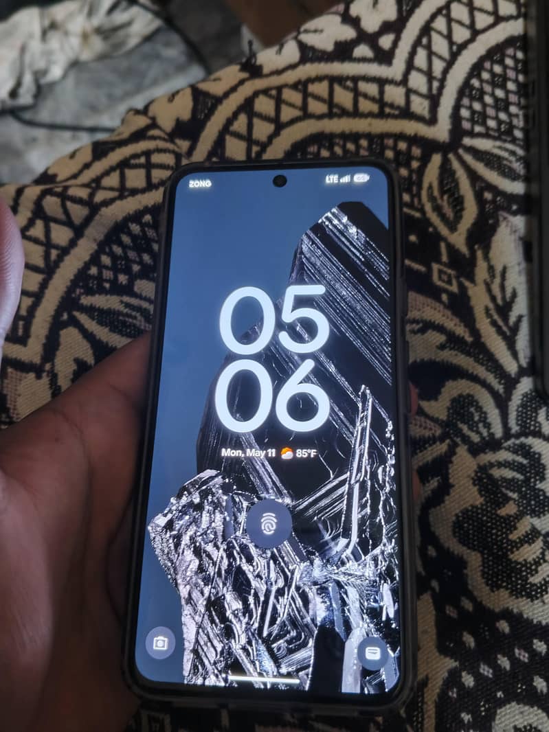 Google pixel 8 fresh condition 2