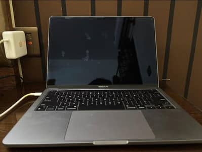 MacBook Pro M2 (2022) – 13" | 8GB RAM | 512GB SSD | 98% Battery