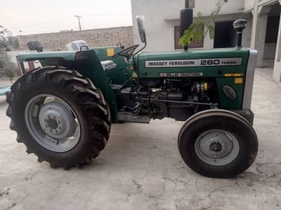 Tractor MF260 (Green)