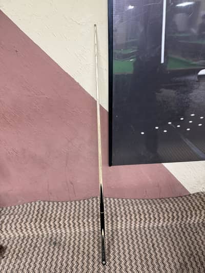 I am selling snooker stick (cue)