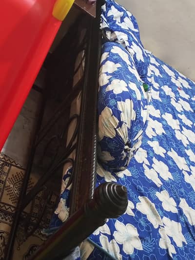 Lohey ka double bed